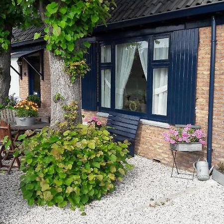 Huis De Roos De Kwakel Exterior photo